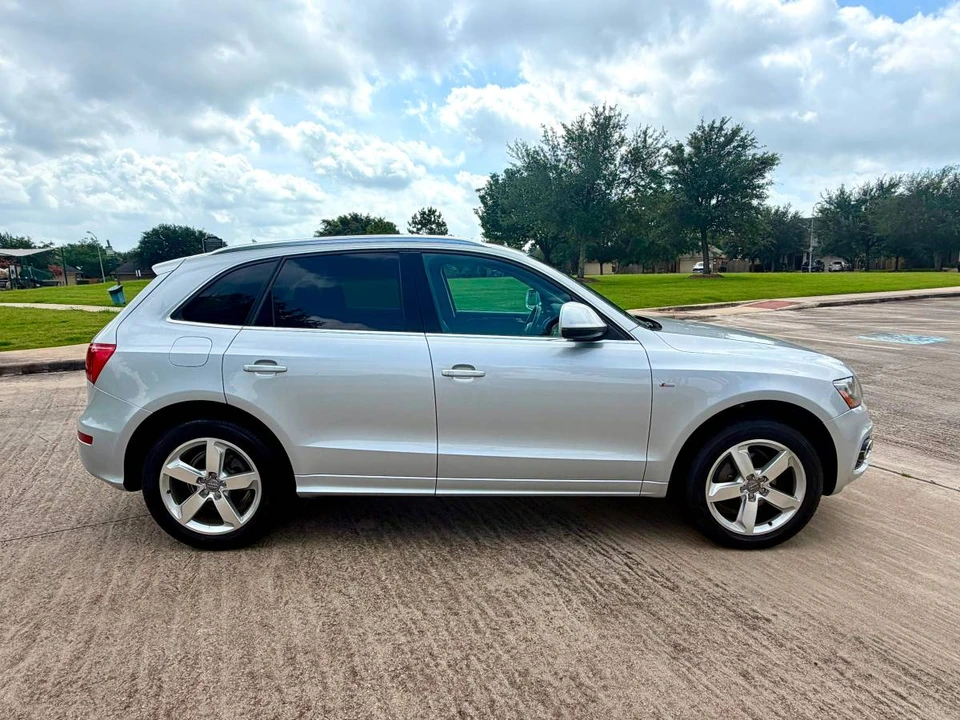 2011 Audi 8R Q5 - Image 4 of 20