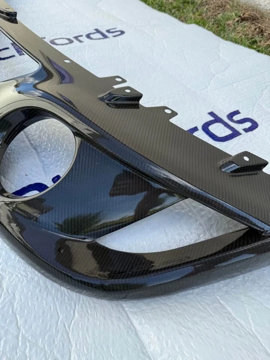 2012 Parts & Memorabilia Bodywork - Image 5 of 10
