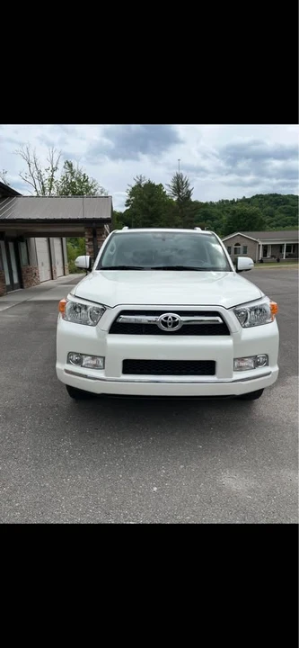 2012 Toyota 4Runner 5th Gen - Image 4 of 8