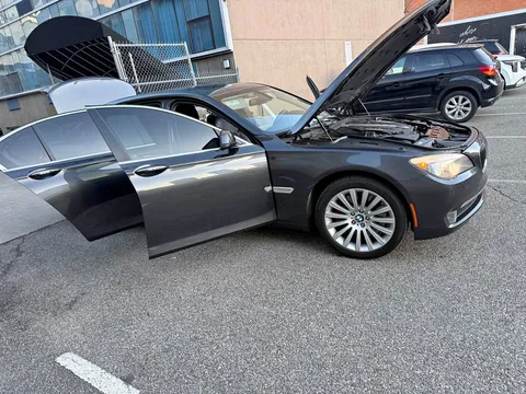2012 BMW 750Li xDrive