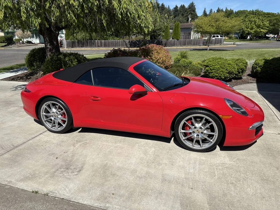 2012 Porsche 911 - Image 12 of 13