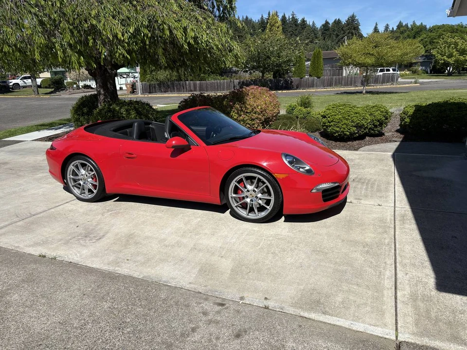 2012 Porsche 911 - Image 2 of 13