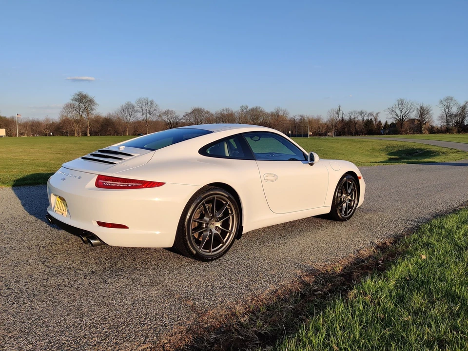 2012 Porsche 991 Carrera - Image 2 of 11