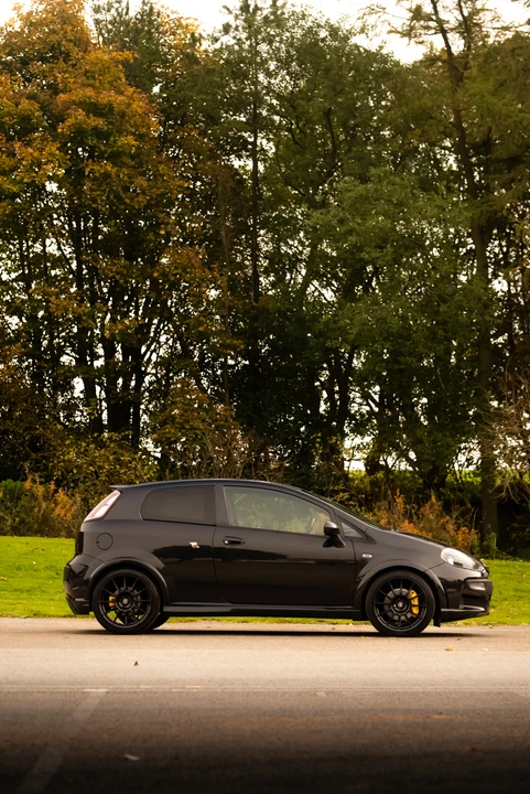 2012 Fiat Punto 3rd Gen - Image 16 of 31