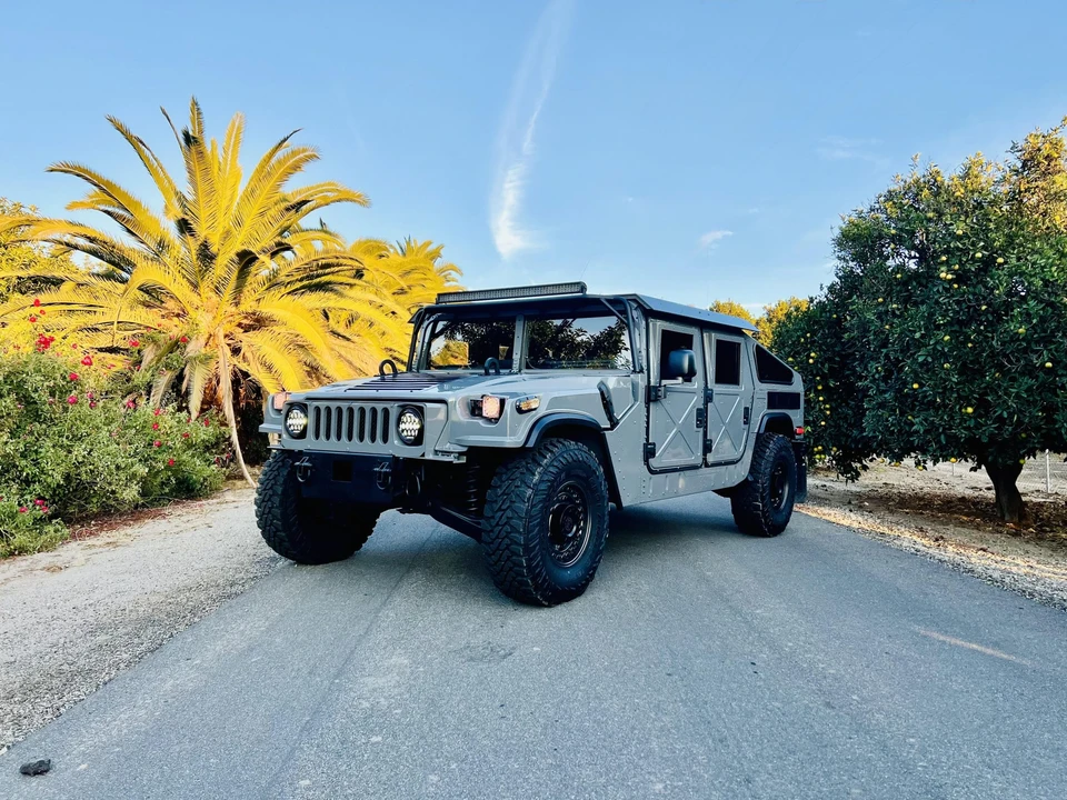 2012 Hummer HMMWV - Image 6 of 31