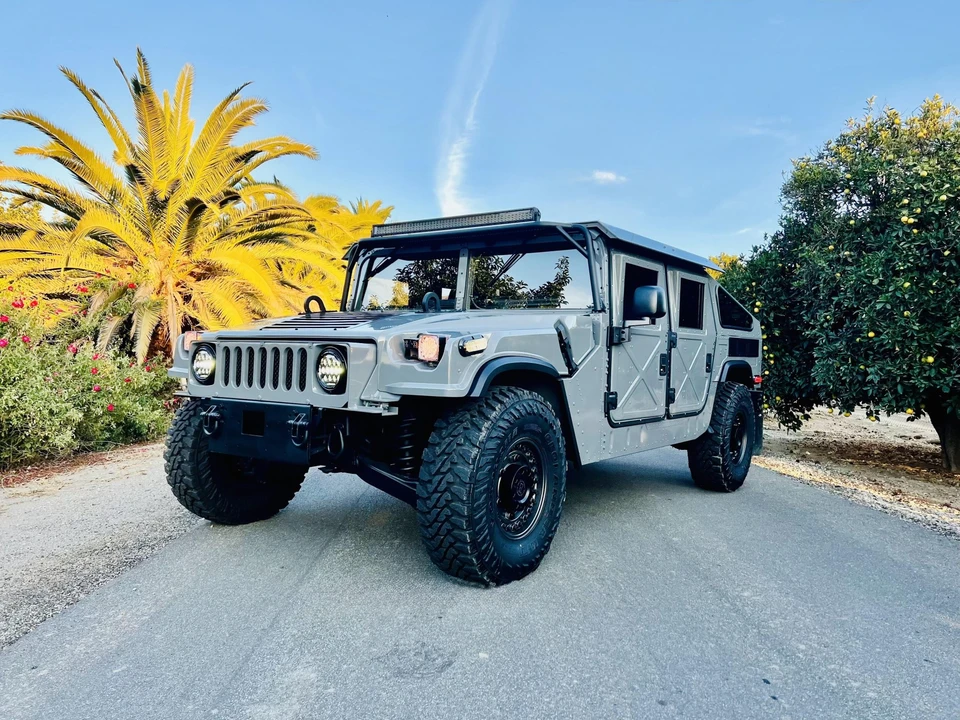 2012 Hummer HMMWV - Image 8 of 31