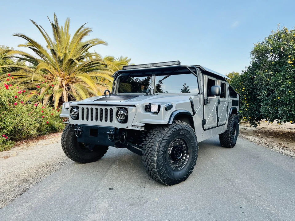 2012 Hummer HMMWV - Image 4 of 31