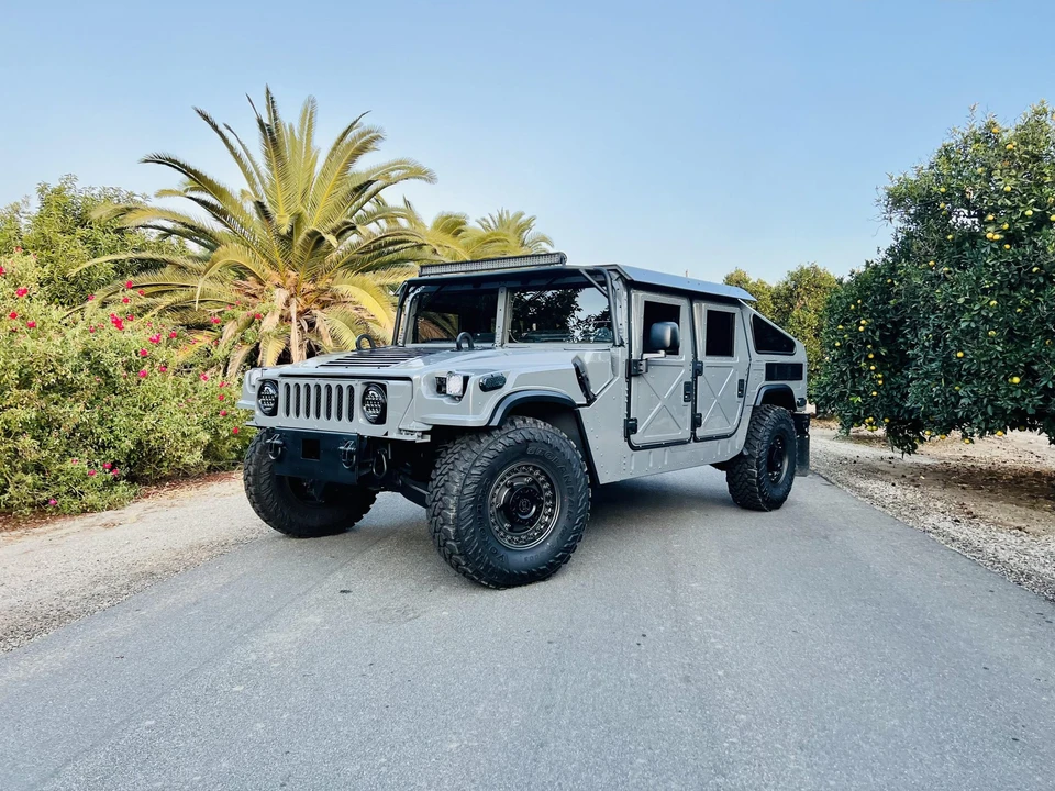 2012 Hummer HMMWV - Image 12 of 31