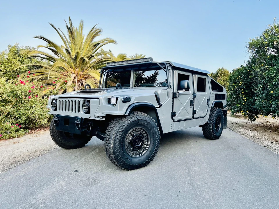 2012 Hummer HMMWV - Image 10 of 31