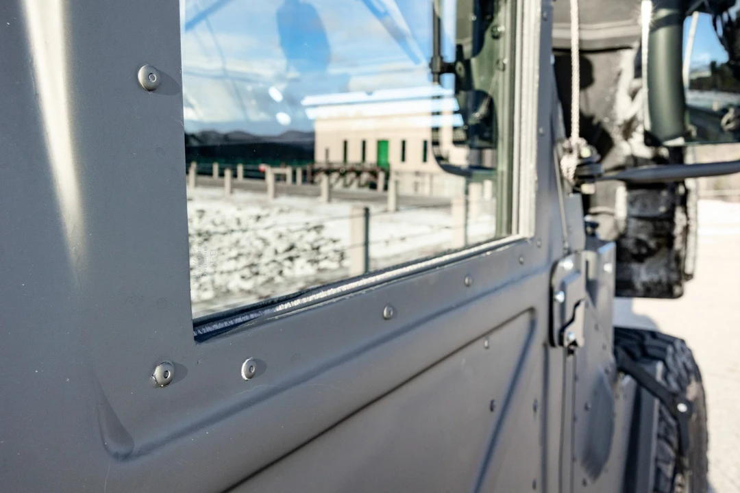 2012 Hummer HMMWV - Image 30 of 31