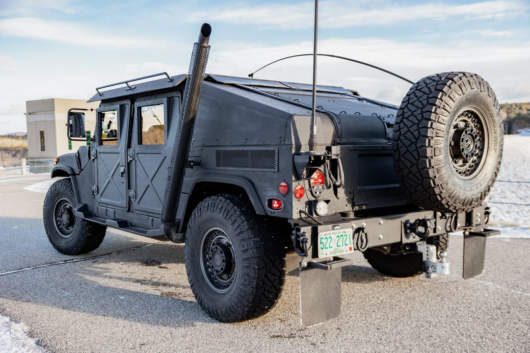 2012 Hummer HMMWV - Image 8 of 31