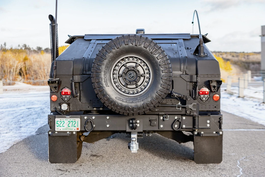 2012 Hummer HMMWV - Image 7 of 31
