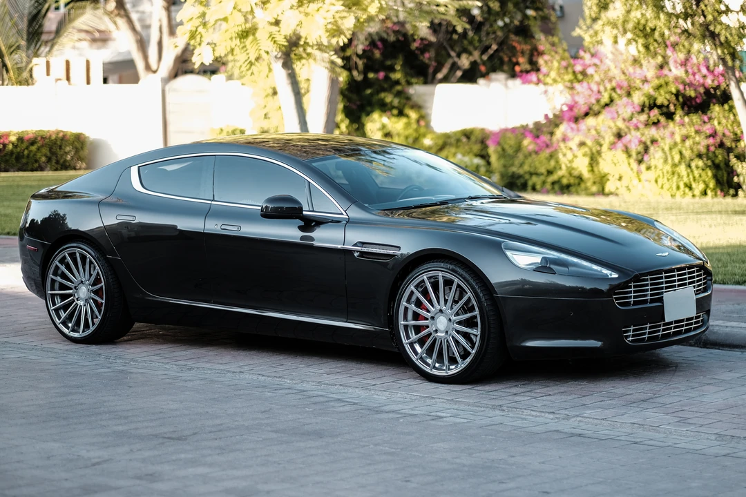 2012 Aston Martin Rapide - Image 10 of 12
