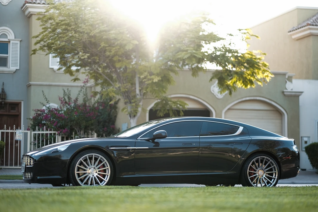 2012 Aston Martin Rapide - Image 5 of 12