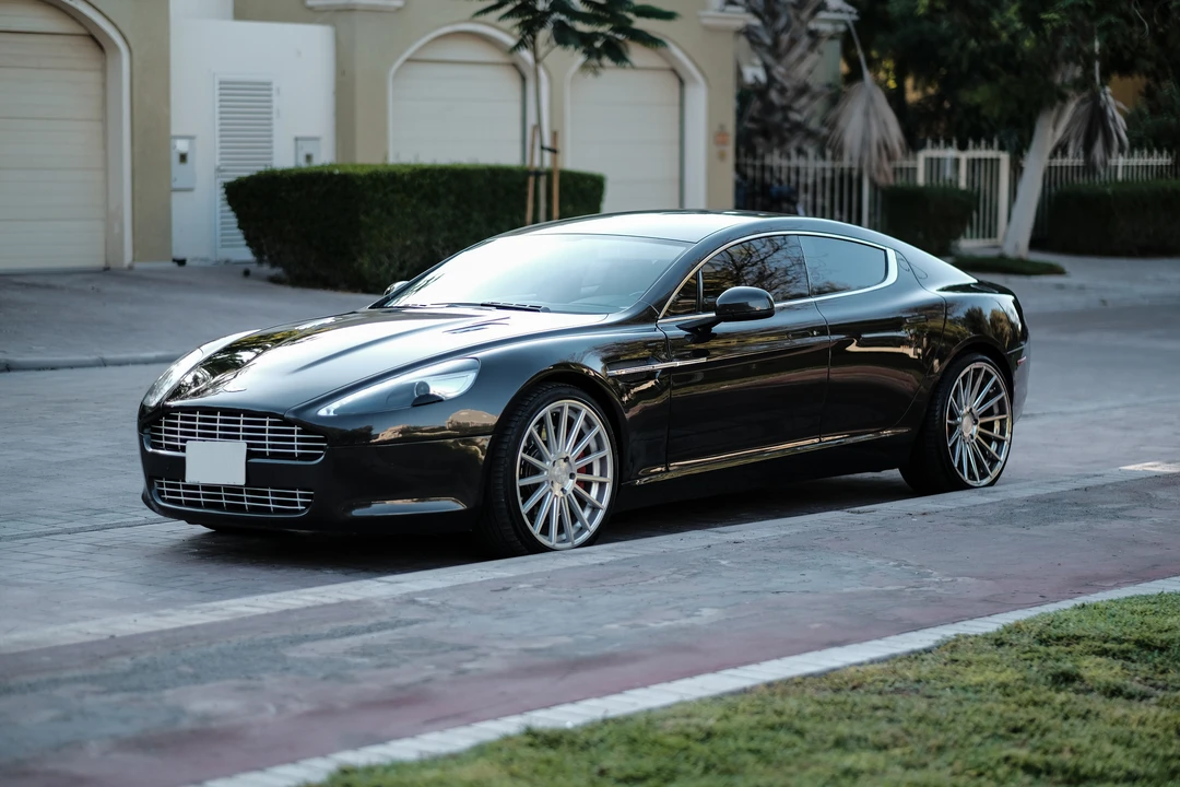 2012 Aston Martin Rapide - Image 8 of 12