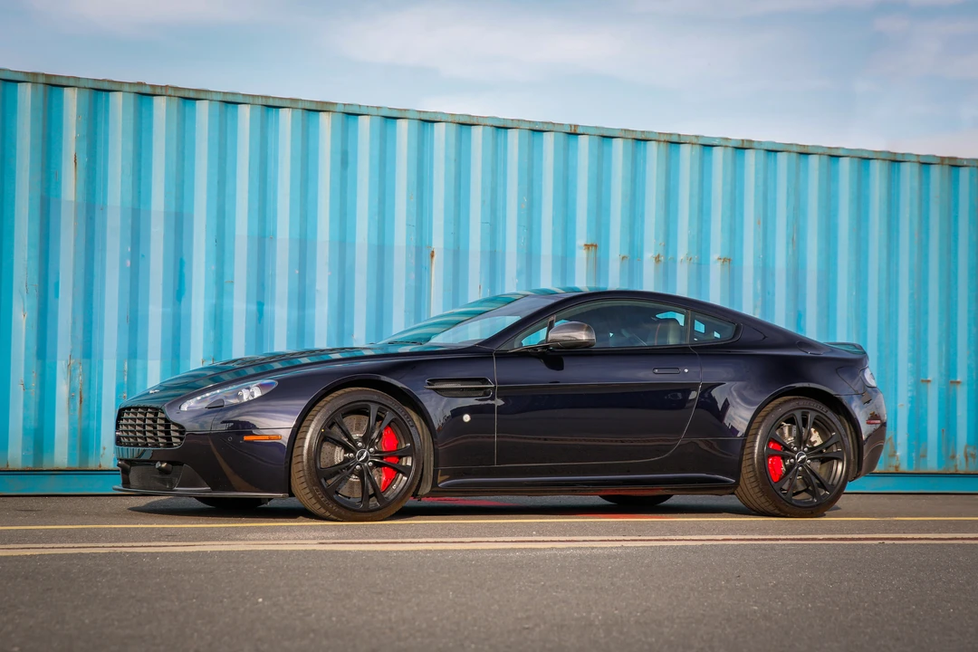 2012 Aston Martin V12 Vantage (2010-2018) - Image 9 of 31