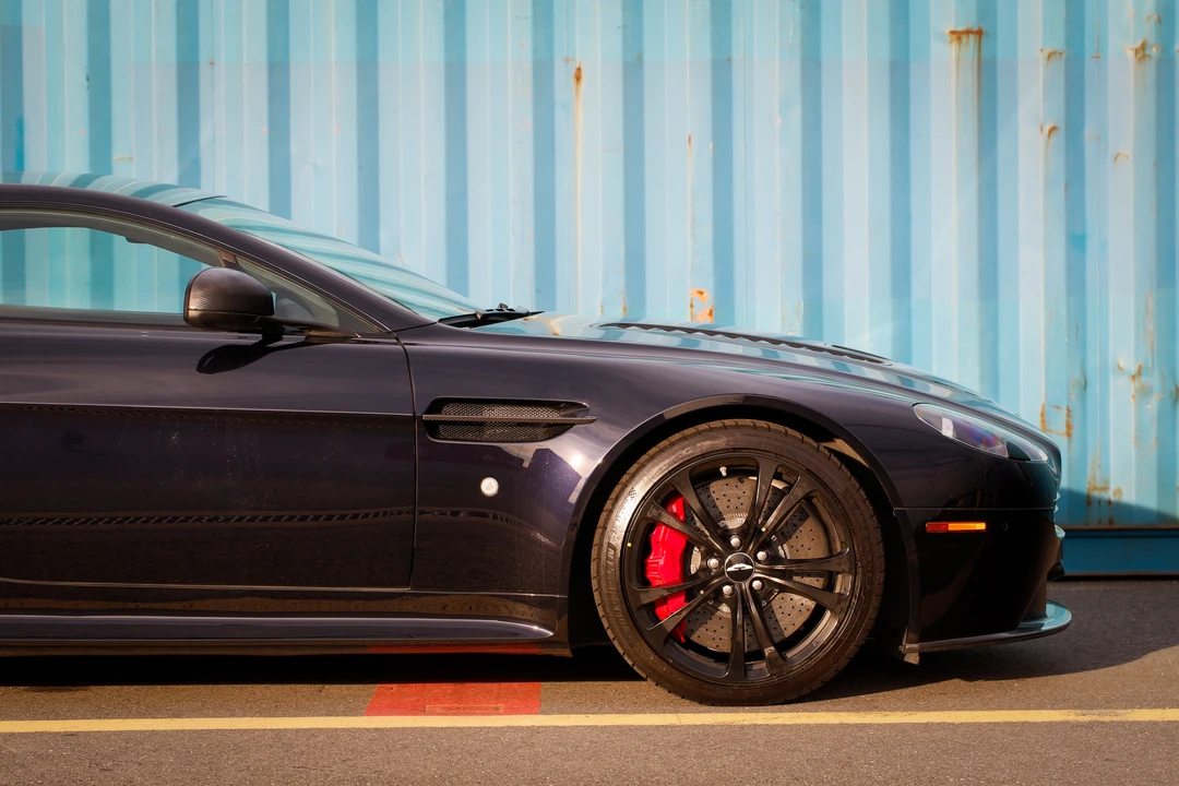 2012 Aston Martin V12 Vantage (2010-2018) - Image 22 of 31
