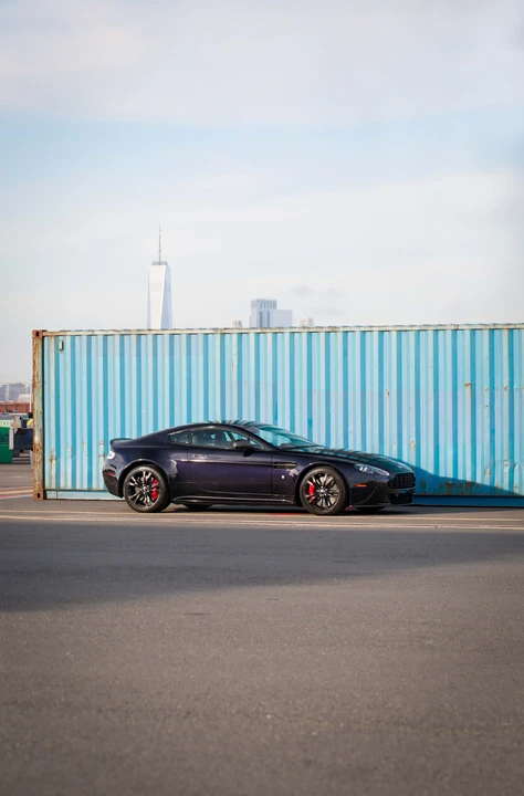 2012 Aston Martin V12 Vantage (2010-2018) - Image 27 of 31