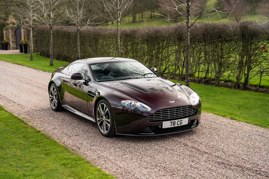2012 Aston Martin V12 Vantage (2010-2018) - Image 11 of 31