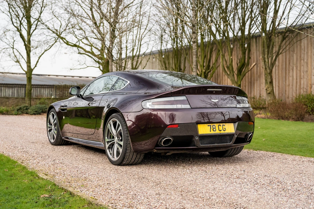 2012 Aston Martin V12 Vantage (2010-2018) - Image 8 of 31