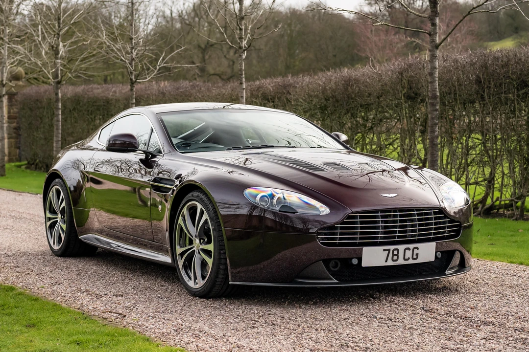 2012 Aston Martin V12 Vantage (2010-2018) - Image 2 of 31
