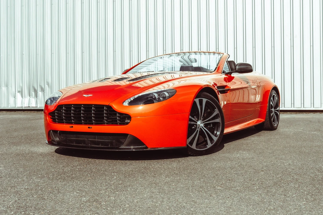 2012 Aston Martin V12 Vantage (2010-2018) - Image 2 of 31