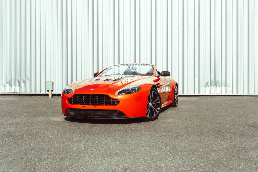 2012 Aston Martin V12 Vantage (2010-2018) - Image 5 of 31