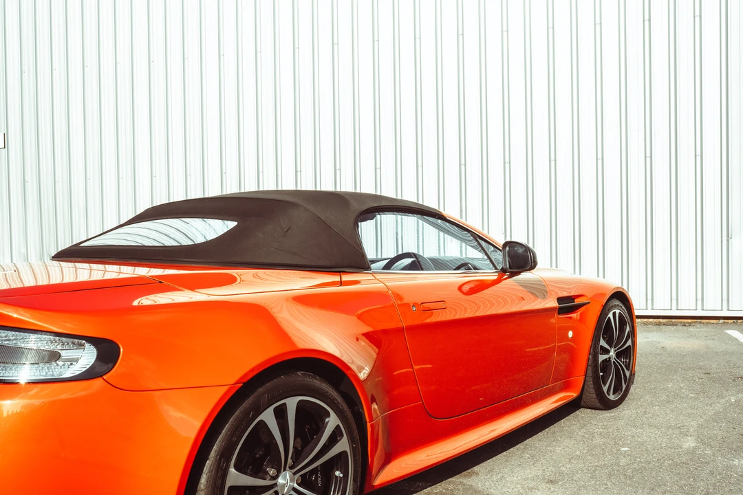 2012 Aston Martin V12 Vantage (2010-2018) - Image 13 of 31