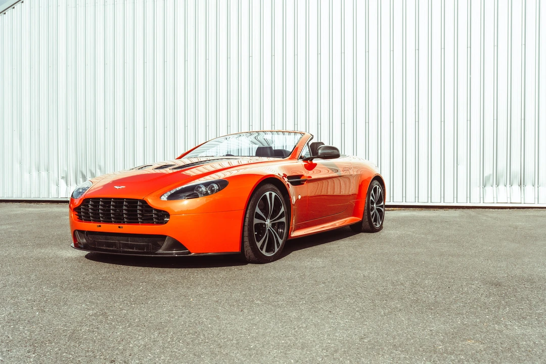 2012 Aston Martin V12 Vantage (2010-2018) - Image 3 of 31
