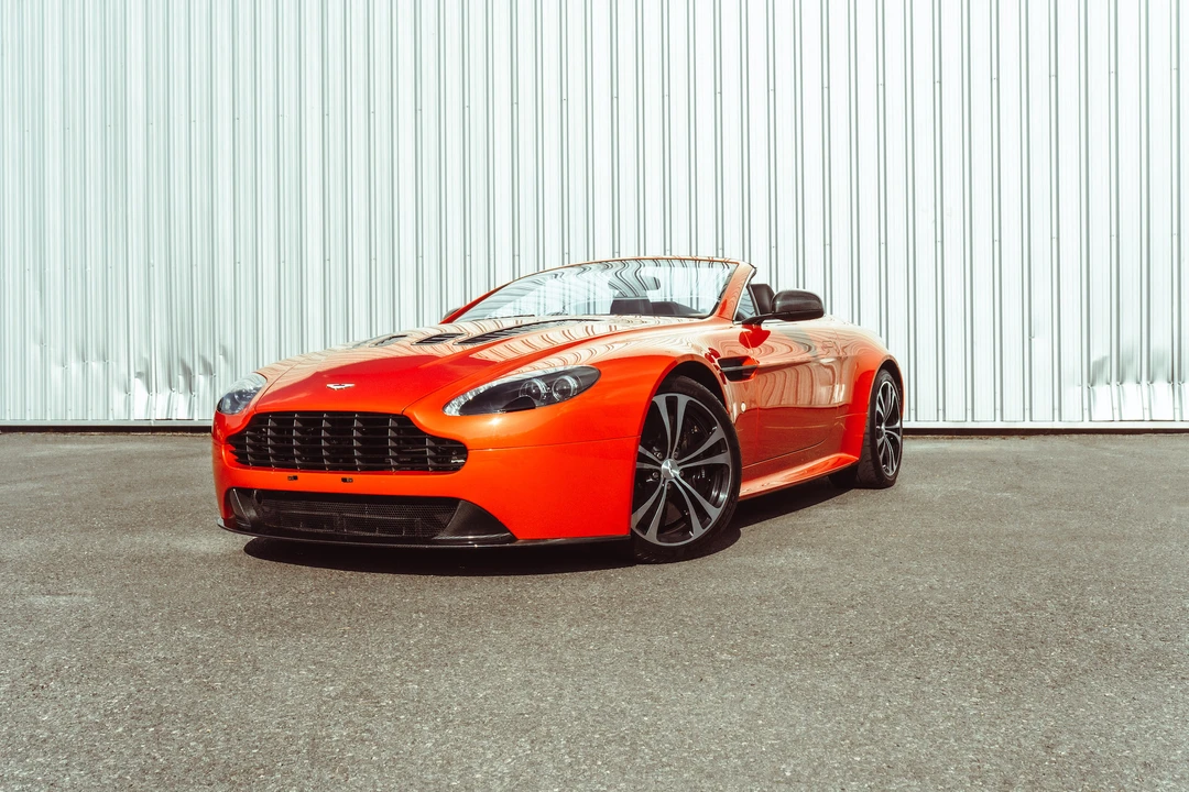2012 Aston Martin V12 Vantage (2010-2018) - Image 8 of 31
