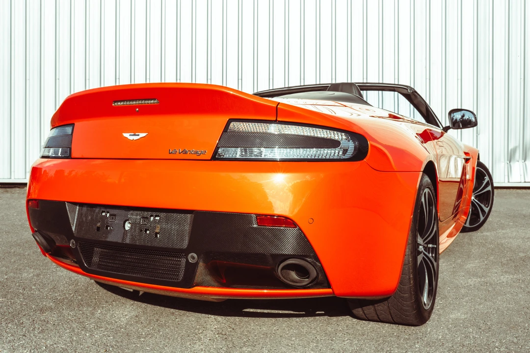 2012 Aston Martin V12 Vantage (2010-2018) - Image 10 of 31