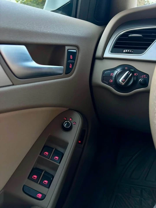 2012 Audi B8 A4 - Image 11 of 15