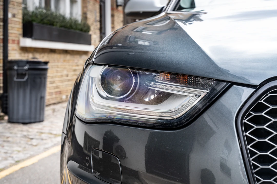 2012 Audi B8 RS4 - Image 19 of 31