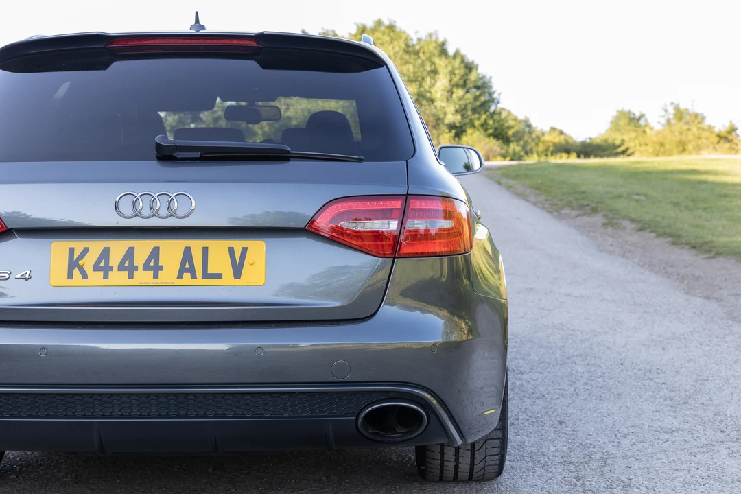 2012 Audi B8 RS4 - Image 24 of 31