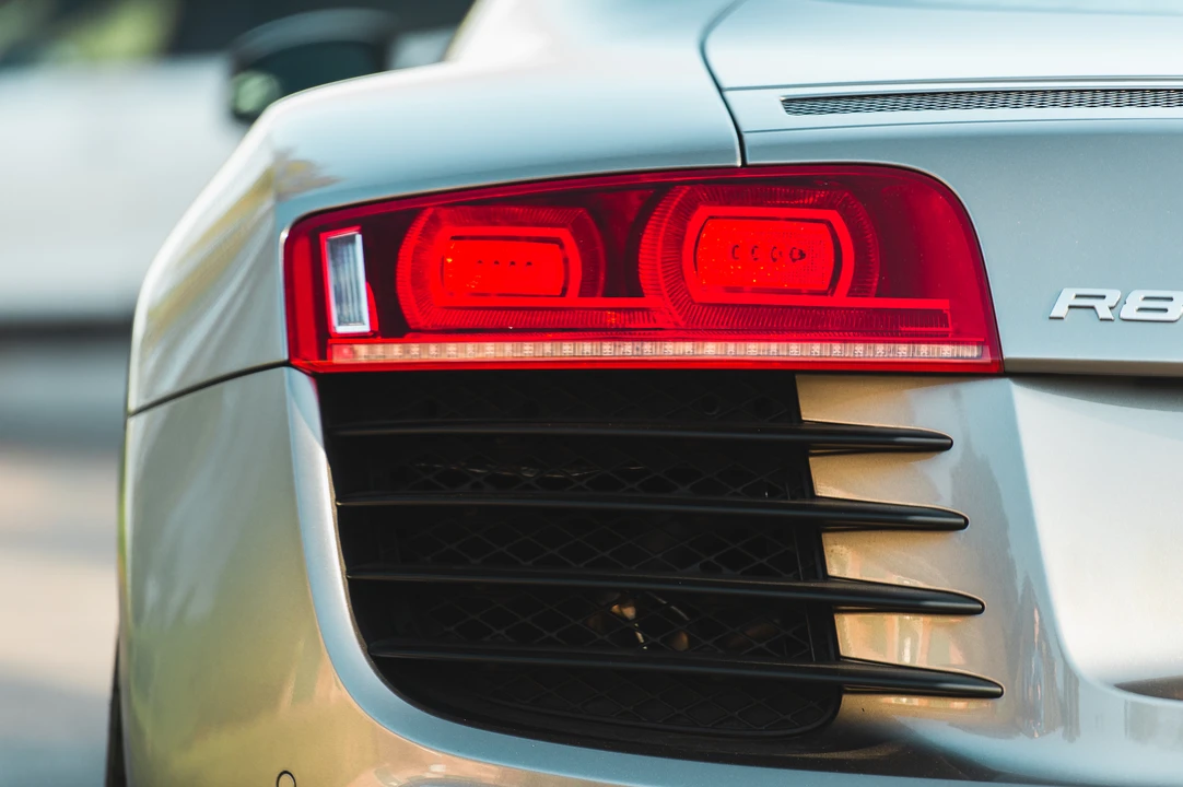 2012 Audi 42 R8 - Image 25 of 31