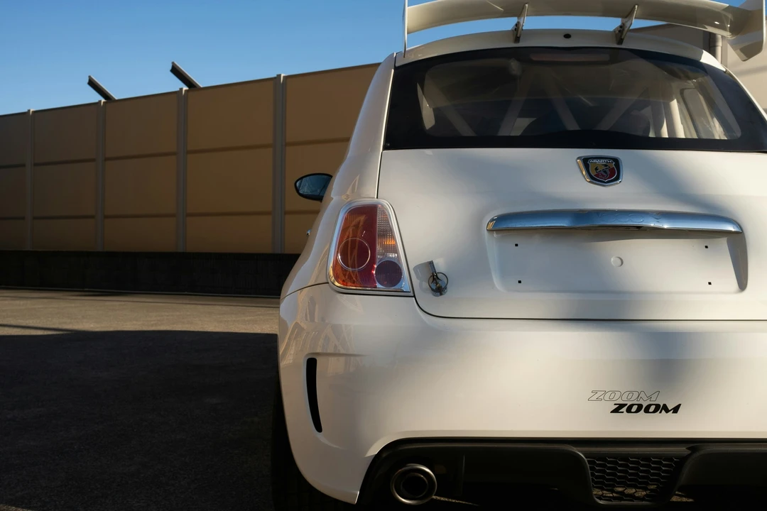 2012 Abarth - Image 12 of 21