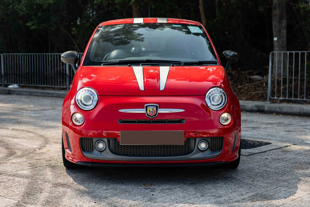 2012 Fiat Abarth 500 - Image 2 of 31