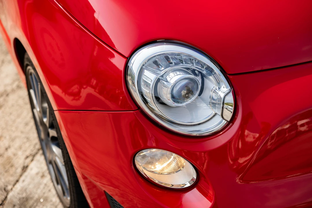 2012 Fiat Abarth 500 - Image 17 of 31