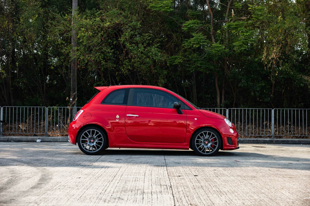 2012 Fiat Abarth 500 - Image 7 of 31
