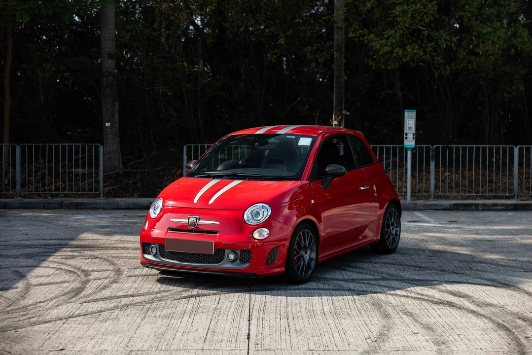 2012 Fiat Abarth 500 - Image 10 of 31
