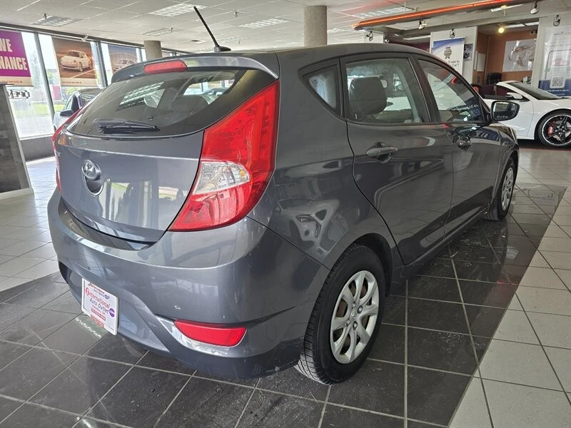 2012 Hyundai Accent - Image 4 of 4