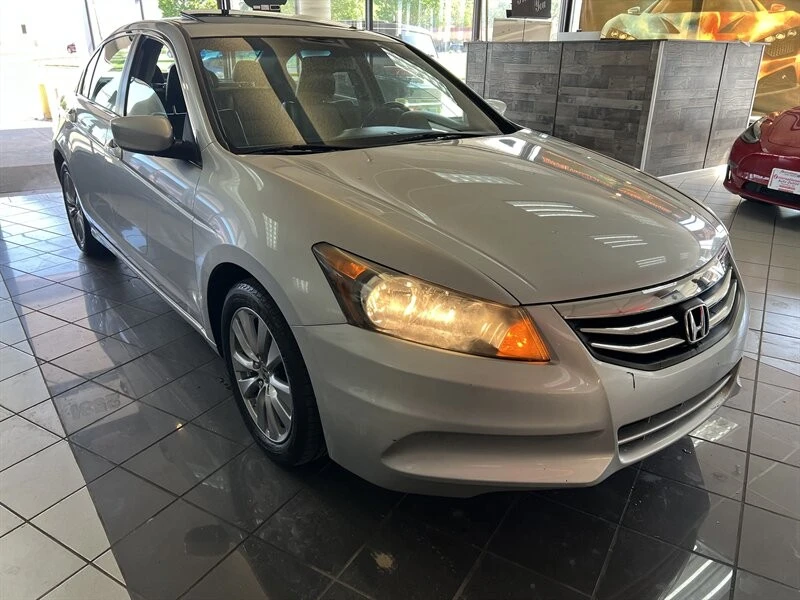 2012 Honda Accord 8th Gen - Image 4 of 4