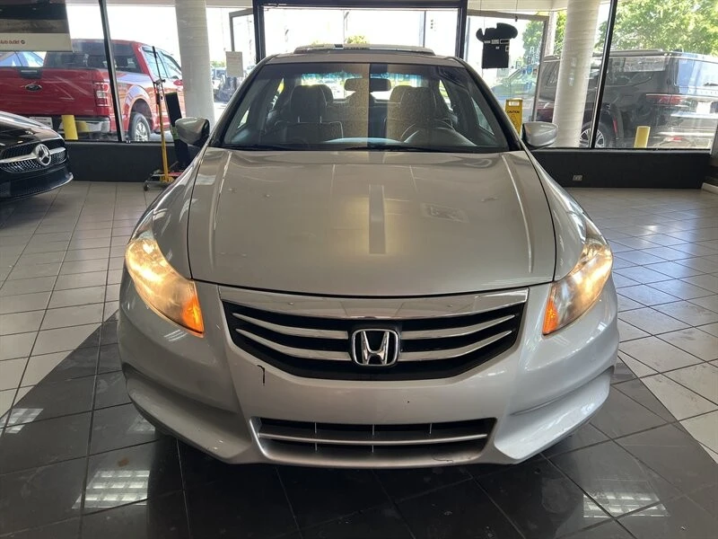 2012 Honda Accord 8th Gen - Image 3 of 4
