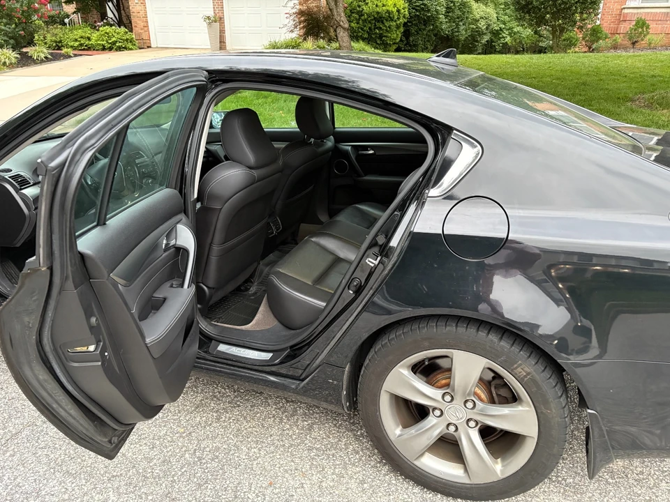 2012 Acura TL 4th Gen - Image 10 of 19