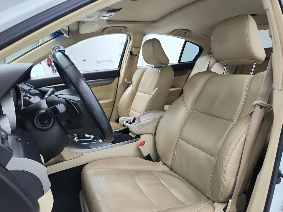 2012 Acura TL 4th Gen - Image 14 of 31
