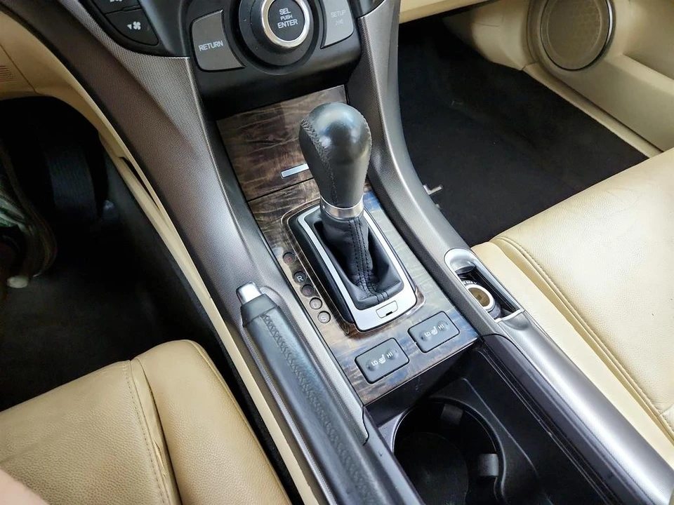 2012 Acura TL 4th Gen - Image 18 of 31