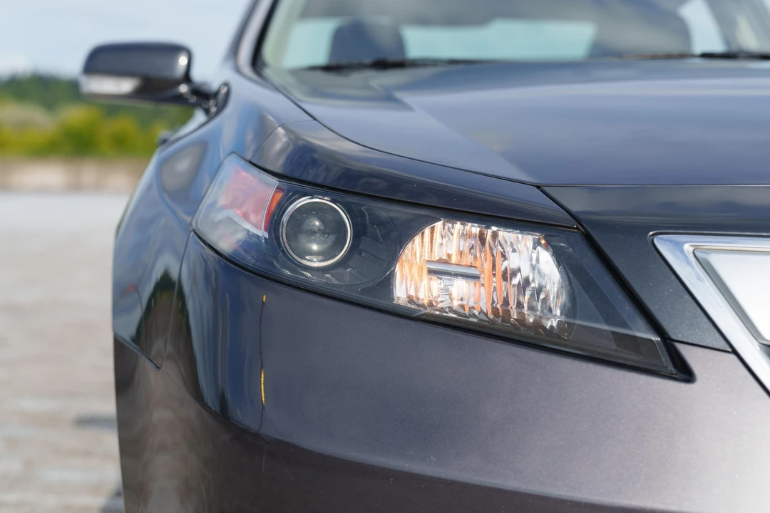 2012 Acura TL 3rd Gen - Image 15 of 31