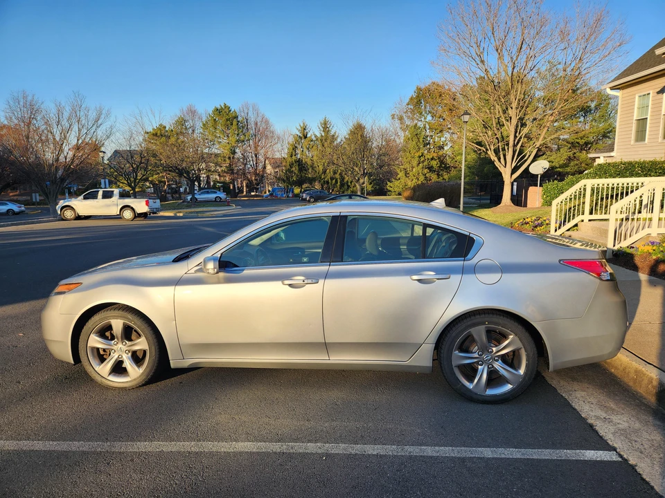 2012 Acura TL 4th Gen - Image 11 of 31