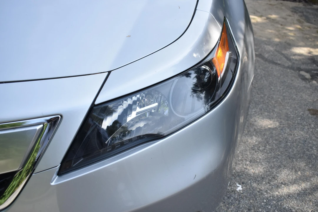 2012 Acura TL 4th Gen - Image 11 of 31