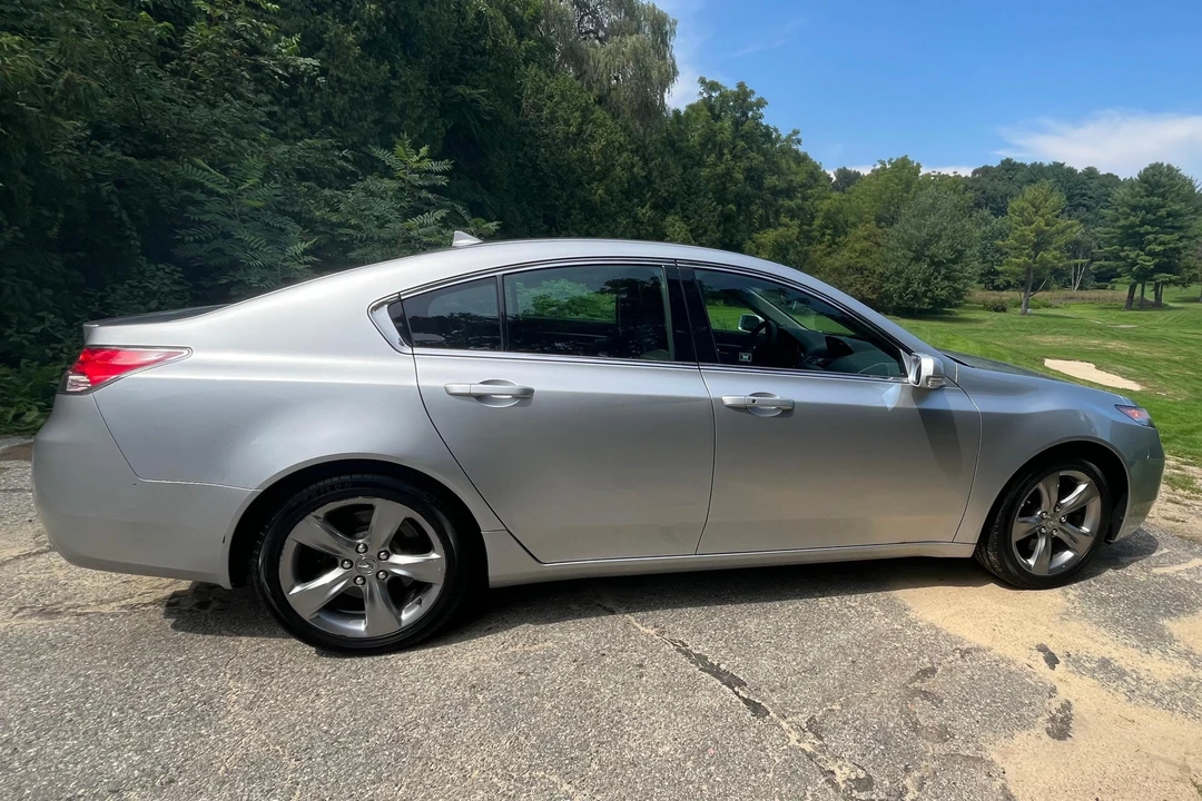 2012 Acura TL 4th Gen - Image 10 of 31